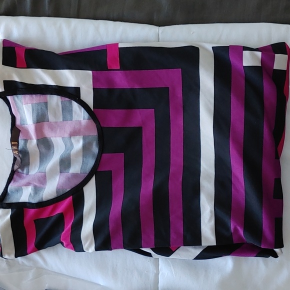 AND blouse - Picture 3 of 3